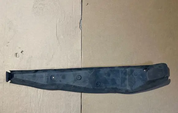 Mercedes-Benz SL R231 Fender end trim A2318890225