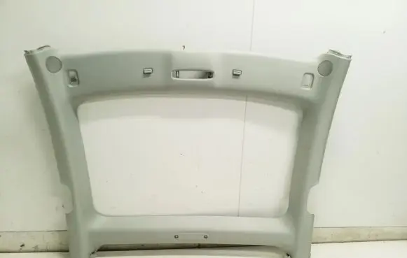 Tesla Model 3 Headlining 1567613