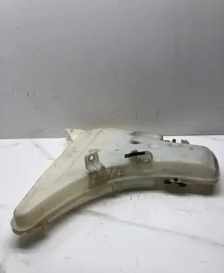 BMW 3 E92 E93 Windshield washer fluid reservoir/tank 7157146 235576 7157144