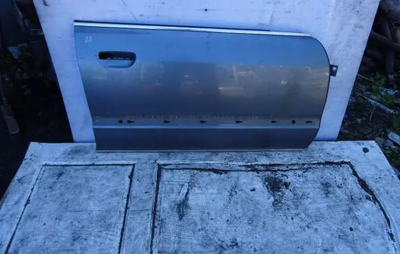 Audi A8 S8 D2 4D Front door