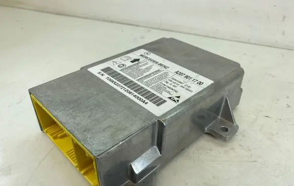 Mercedes-Benz C W204 Airbag control unit/module A2079011700