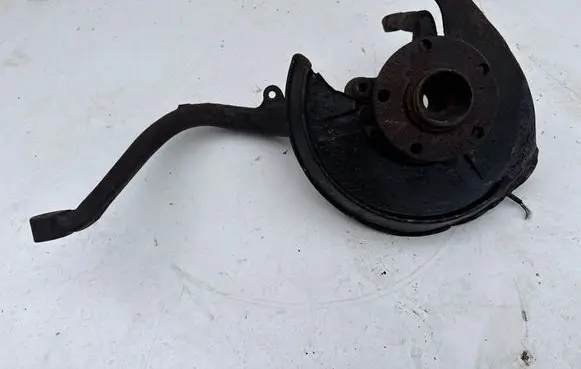 Audi A4 S4 B5 8D Rear wheel hub 8A0505435CD