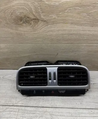 Volkswagen Polo V 6R Dash center air vent grill 6RF819728C VW250 02092013