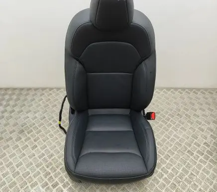 Tesla Model 3 Front passenger seat 152704100E