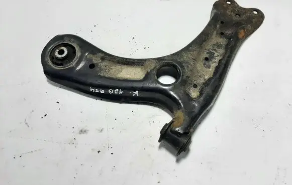 Volkswagen Polo V 6R Front lower control arm/wishbone 6R0407151F