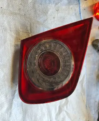 Volkswagen Jetta V Tailgate rear/tail lights 1K5945093