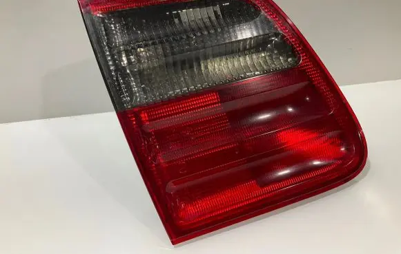 Mercedes-Benz E W210 Tailgate rear/tail lights A2108207364 2461 32452103
