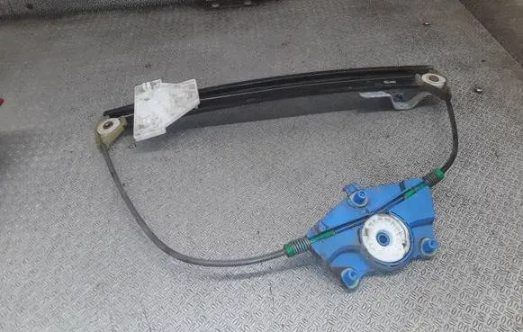 Audi A4 S4 B7 8E 8H Rear door manual window regulator 8E0839461B