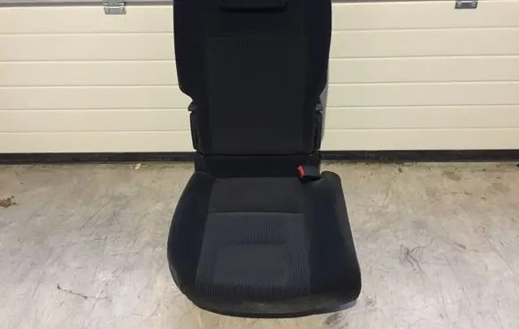 Ford C-MAX I Second row seats 