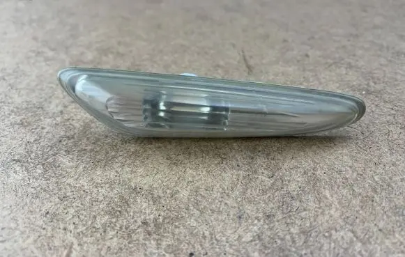 BMW X3 E83 Front fender indicator light 3418448 63133418448 63133403614