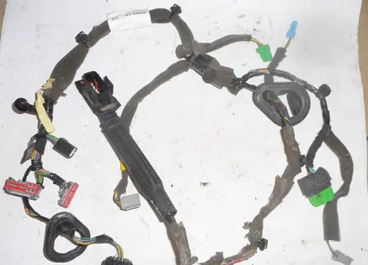 Volvo V70 Front door wiring loom/harness boot 31318772