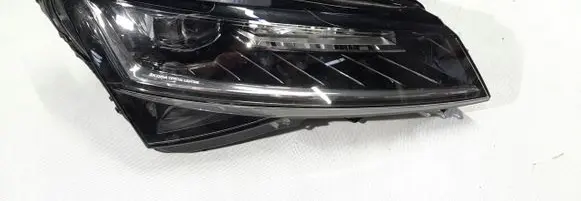 Skoda Superb B8 (3V) Headlight/headlamp 3V1941016D