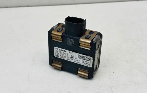 Volkswagen PASSAT B8 Distronic sensor radar 3Q0907561B 0203300334 3Q0907572A