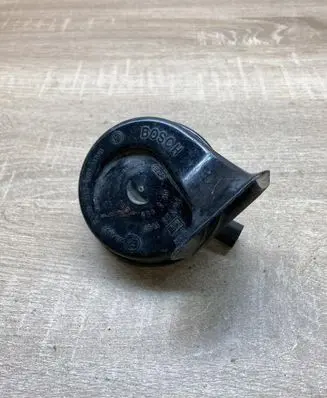 BMW 7 E38 Horn signal 703881157 011157