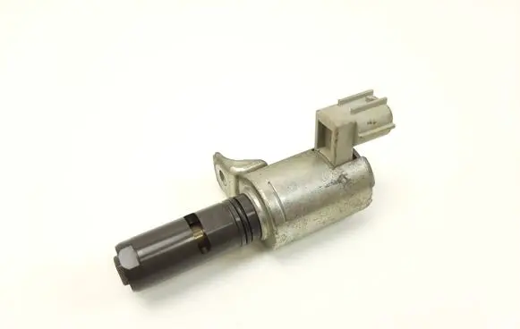 Ford Mondeo MK V Camshaft position sensor CN1G6L713BC