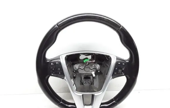 Volvo V40 Steering wheel P31250592
