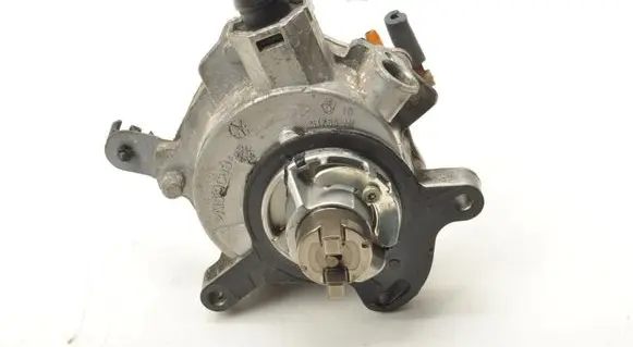 Ford Focus Vacuum pump CM5G2A451GA