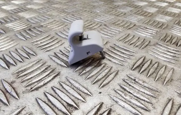KIA Rio Sun visor clip/hook/bracket 