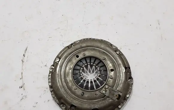 Opel Vivaro Pressure plate 124076410