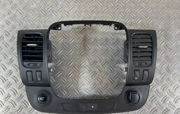 Renault Trafic III (X82) Panel trim 682607479R