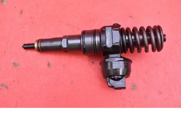 Audi A4 S4 B6 8E 8H Fuel injector 038130073BA