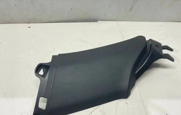 Volvo V40 Cross country (C) pillar trim 31305358