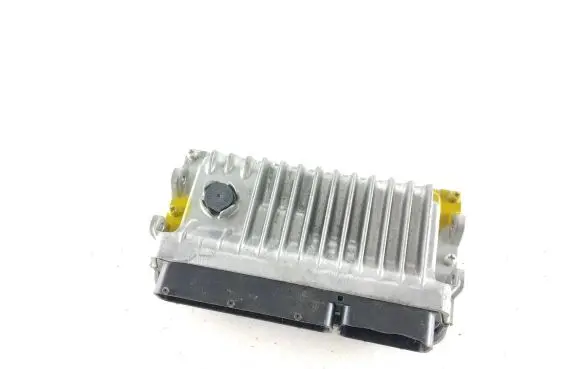 Toyota Auris E180 Engine control unit/module 896610ZU60 MB2756009480