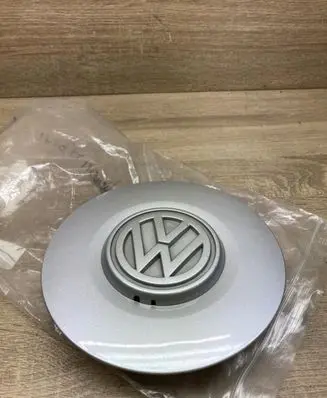 Volkswagen Golf III R14 wheel hub/cap/trim 1H0601151B