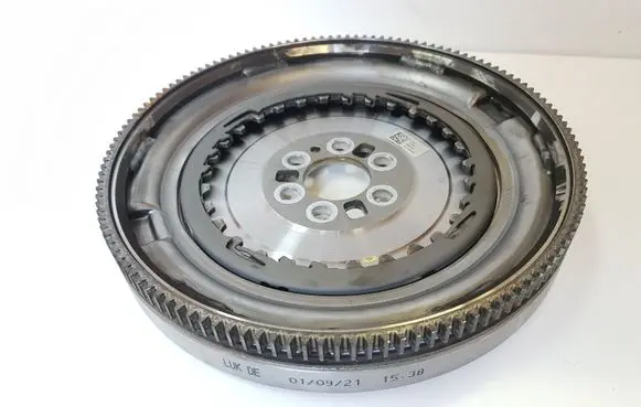 Seat Ibiza V (KJ) Flywheel 04C105266H
