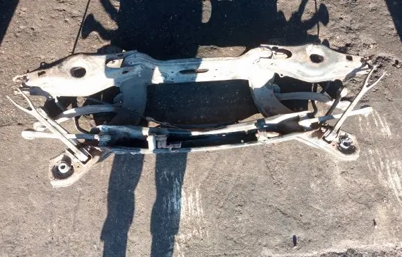 Mercedes-Benz C W204 Rear subframe 2043507000