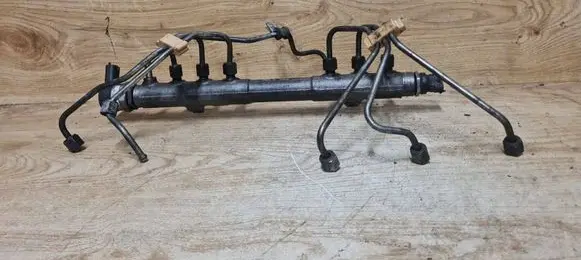 Fuel main line pipe