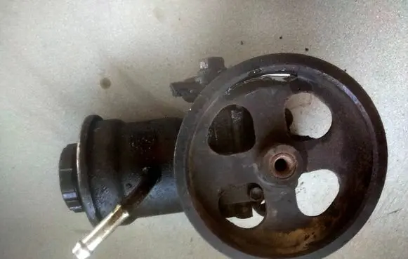 Toyota Avensis T250 Power steering pump 4431005120