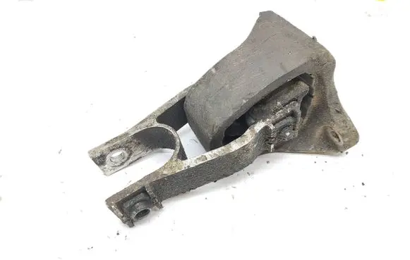 Volvo S90, V90 Engine mount bracket 31339951