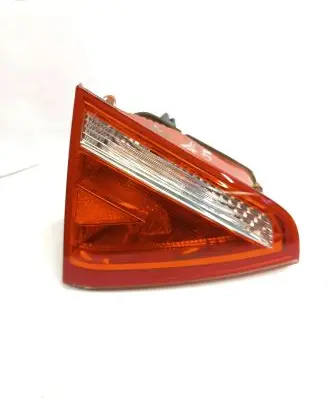 Audi A5 8T 8F Tailgate rear/tail lights 8T0945093