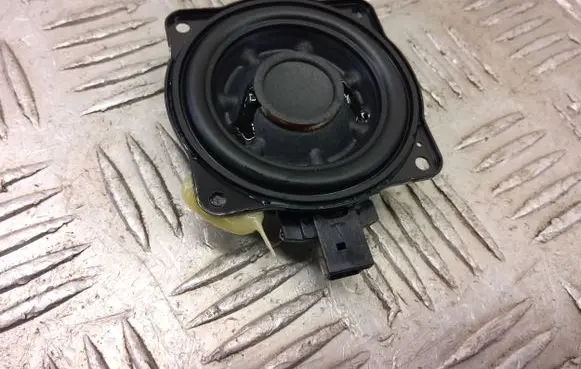 Tesla Model 3 Panel speaker 108845900b