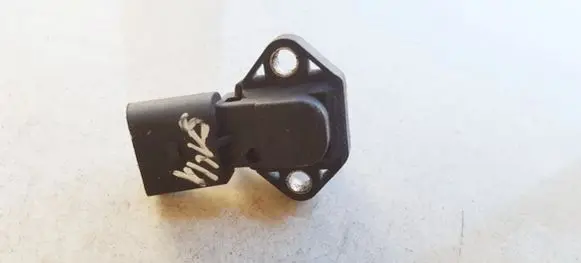 Volkswagen Golf IV Air pressure sensor 0281002177 036906051