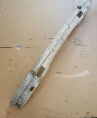 BMW 5 E39 Front bumper cross member 8245858