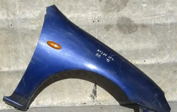 Mazda 323 Fender
