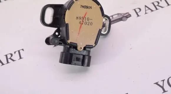 Lexus RX 330 - 350 - 400H Brake pedal sensor switch 8951047020