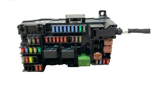 Opel Mokka Fuse module 1507151445 121092612 GS207152040