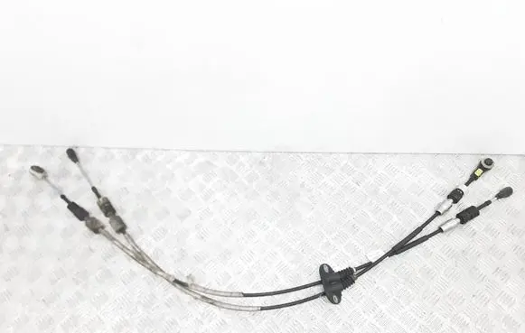 Volvo V70 Gear shift cable linkage 31256179