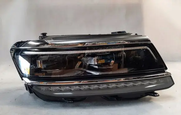Volkswagen Tiguan Headlight/headlamp 5NB941082E
