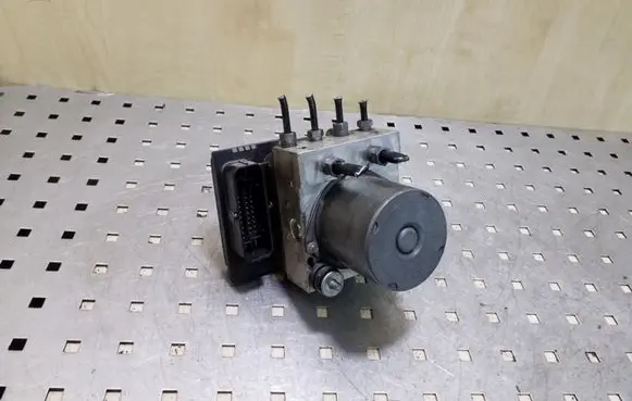 Peugeot 508 ABS Pump 0265951245 9677031780 0265230737