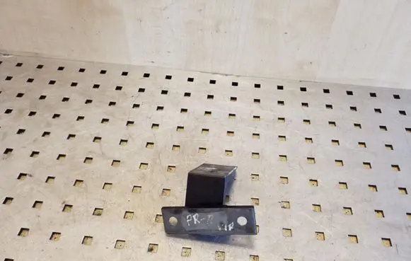 Front door upper hinge