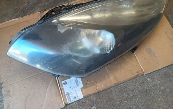 Renault Scenic III - Grand scenic III Headlight/headlamp 260600023r