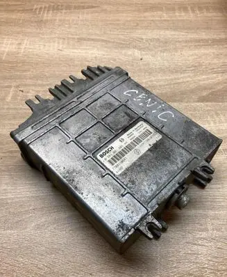 Renault Scenic I Engine control unit/module ECU 7700105953