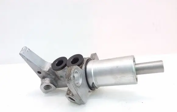 Audi A8 S8 D4 4H Master brake cylinder