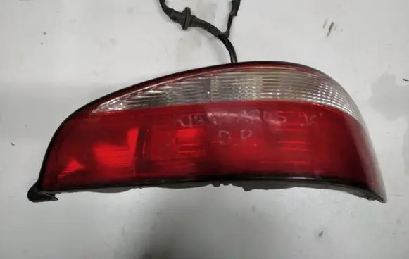 KIA Clarus Rear/tail lights