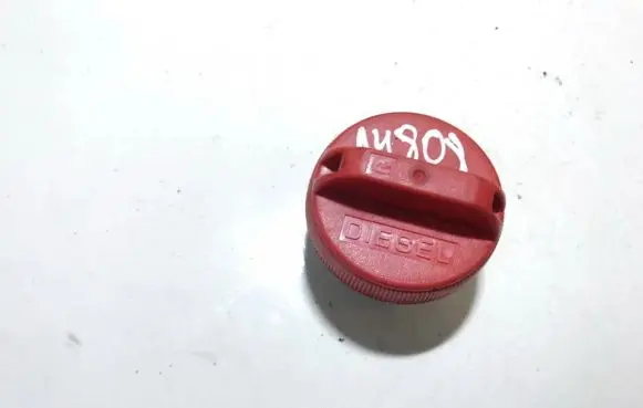 Mazda 626 Fuel tank filler cap 