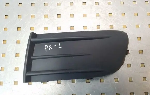 Skoda Octavia Mk2 (1Z) Front bumper lower grill 1Z0807367